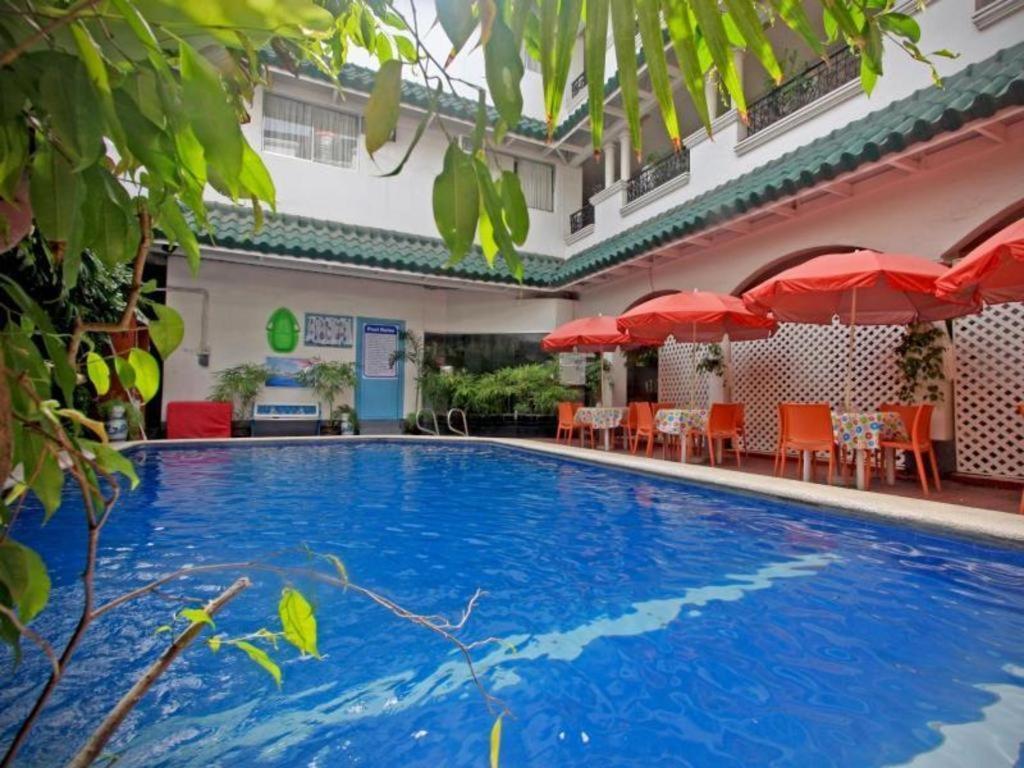 Hotel Galleria Davao Exterior photo
